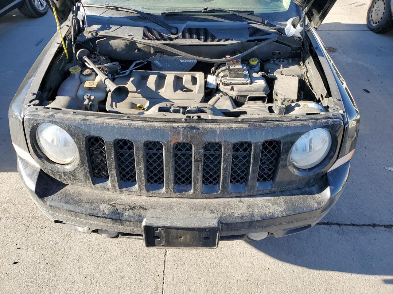 Photo 11 VIN: 1C4NJRBB4GD778035 - JEEP LIBERTY (PATRIOT) 