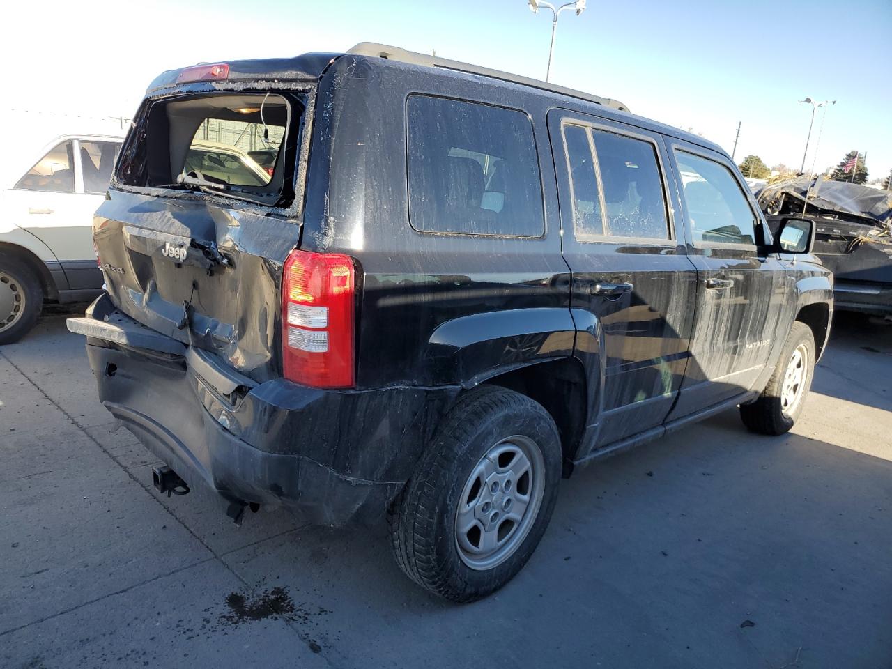 Photo 2 VIN: 1C4NJRBB4GD778035 - JEEP LIBERTY (PATRIOT) 