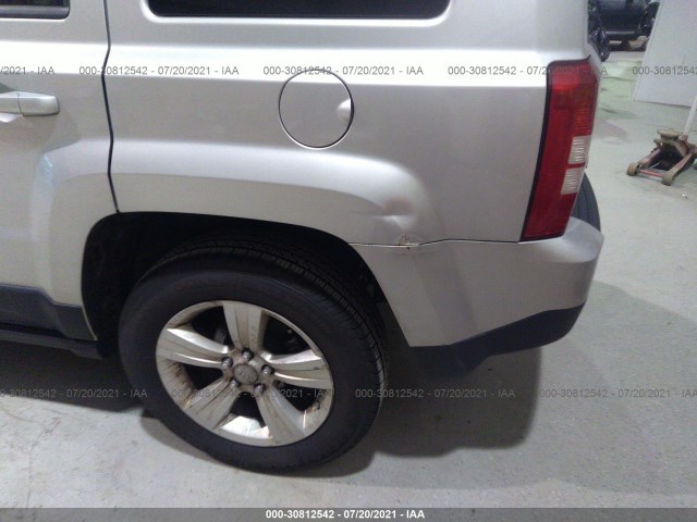 Photo 5 VIN: 1C4NJRBB5CD599691 - JEEP PATRIOT 