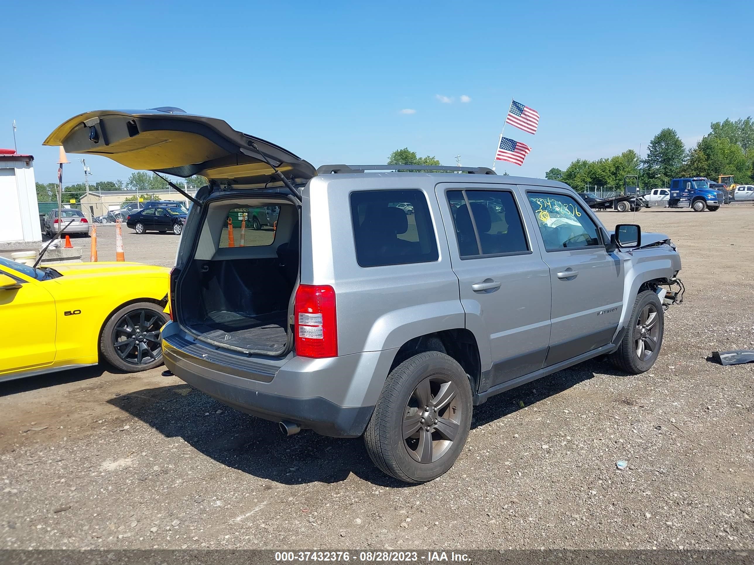 Photo 3 VIN: 1C4NJRBB5GD707099 - JEEP LIBERTY (PATRIOT) 