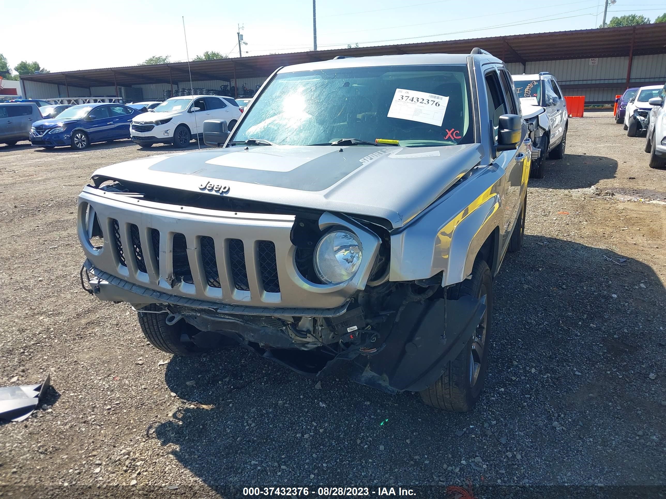 Photo 5 VIN: 1C4NJRBB5GD707099 - JEEP LIBERTY (PATRIOT) 