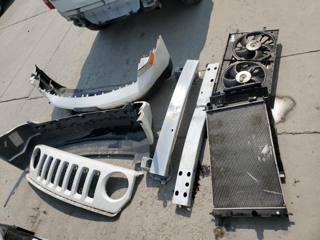 Photo 12 VIN: 1C4NJRBB5GD714540 - JEEP PATRIOT SP 