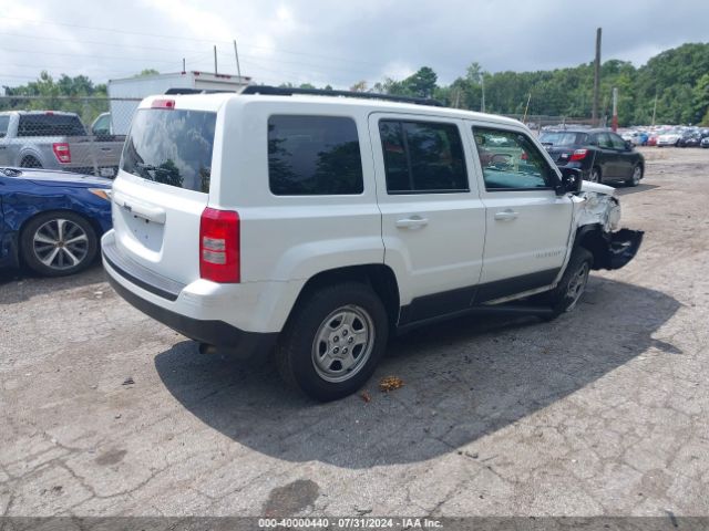 Photo 3 VIN: 1C4NJRBB5GD797919 - JEEP PATRIOT 