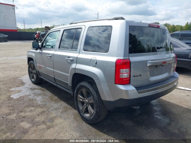 Photo 2 VIN: 1C4NJRBB5HD208210 - JEEP PATRIOT 