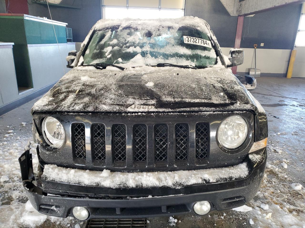 Photo 4 VIN: 1C4NJRBB6ED778681 - JEEP LIBERTY (PATRIOT) 