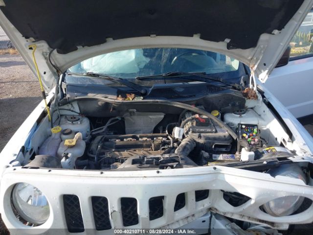 Photo 9 VIN: 1C4NJRBB6GD619128 - JEEP PATRIOT 