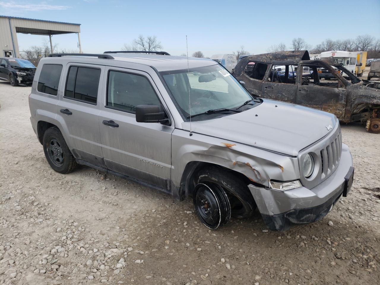 Photo 3 VIN: 1C4NJRBB6GD654719 - JEEP LIBERTY (PATRIOT) 