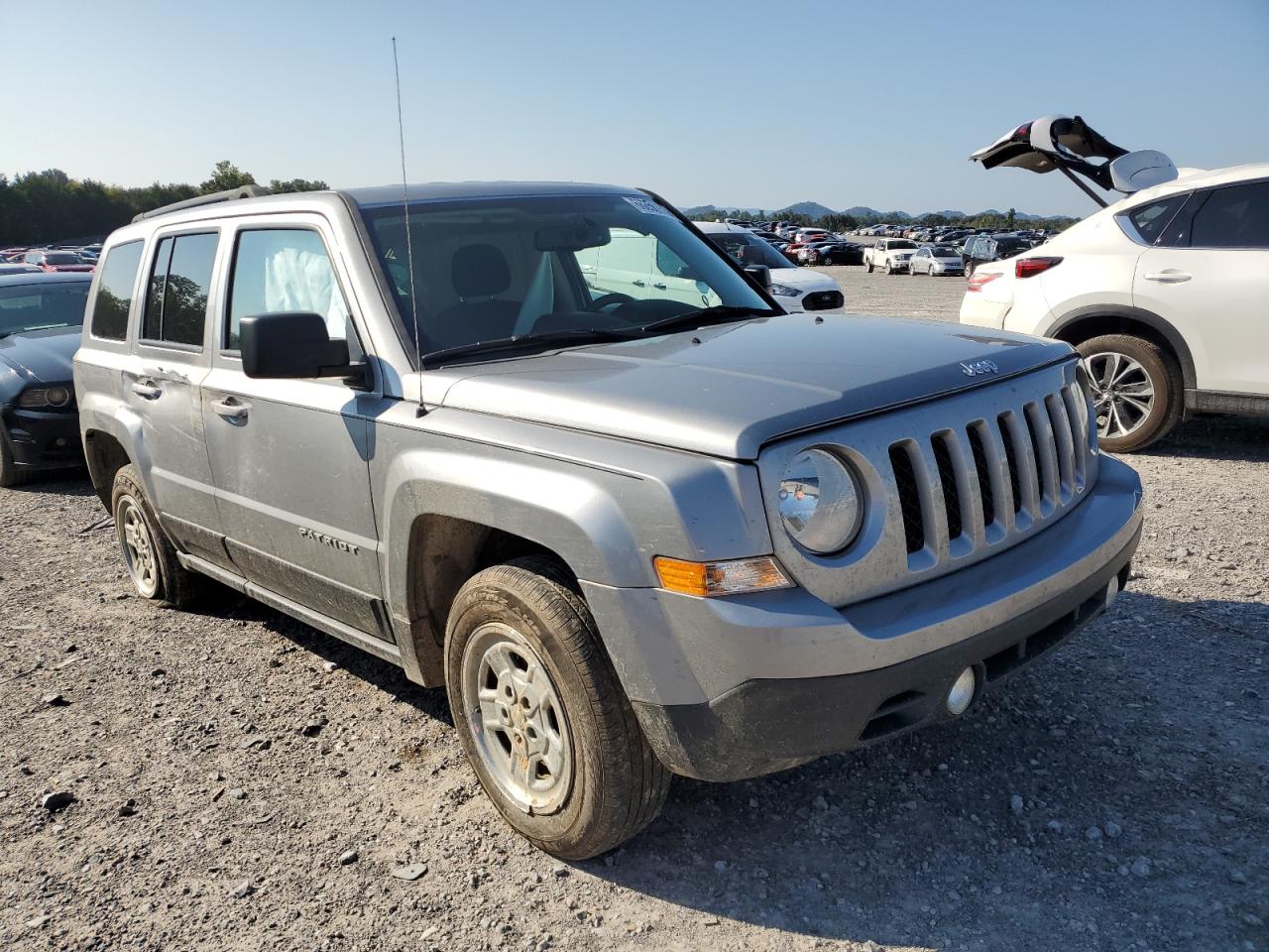 Photo 3 VIN: 1C4NJRBB6GD756618 - JEEP LIBERTY (PATRIOT) 