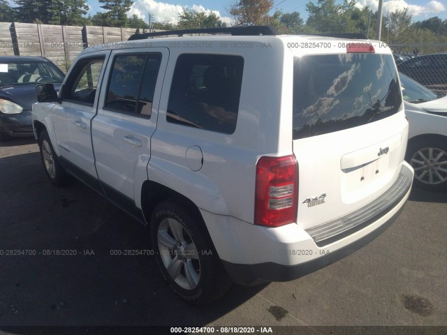 Photo 2 VIN: 1C4NJRBB8CD563946 - JEEP PATRIOT 