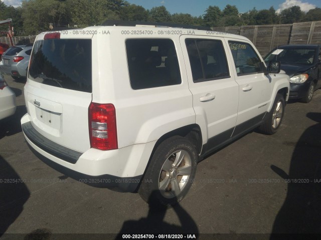 Photo 3 VIN: 1C4NJRBB8CD563946 - JEEP PATRIOT 