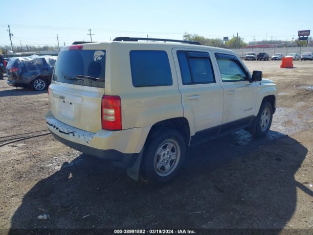 Photo 3 VIN: 1C4NJRBB8CD582965 - JEEP PATRIOT 