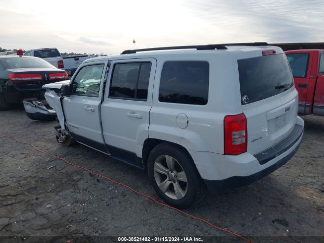 Photo 2 VIN: 1C4NJRBB8CD650049 - JEEP PATRIOT 