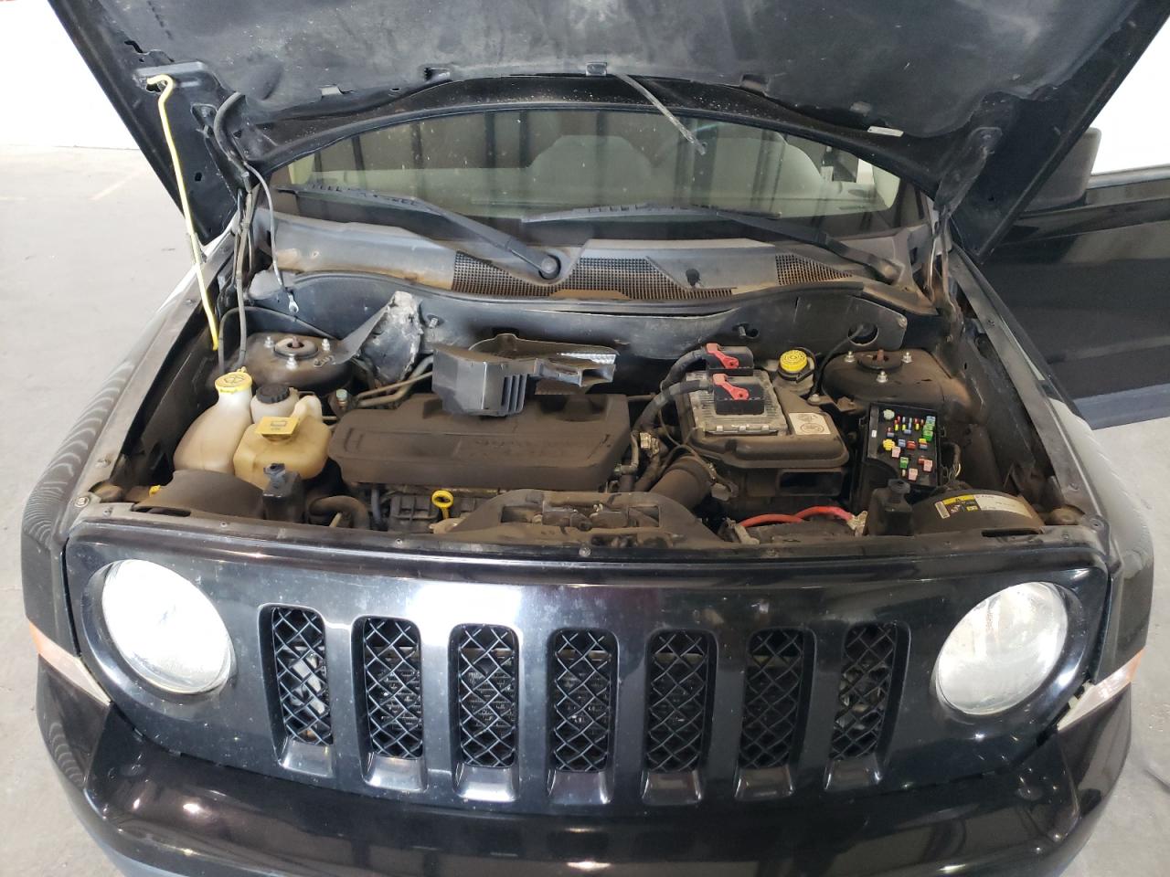 Photo 11 VIN: 1C4NJRBB8ED595816 - JEEP LIBERTY (PATRIOT) 