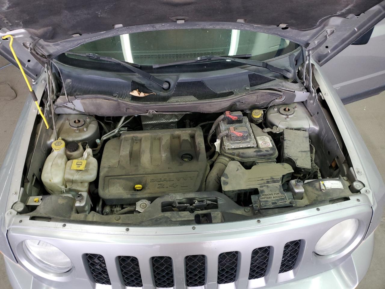 Photo 10 VIN: 1C4NJRBB8FD381572 - JEEP LIBERTY (PATRIOT) 