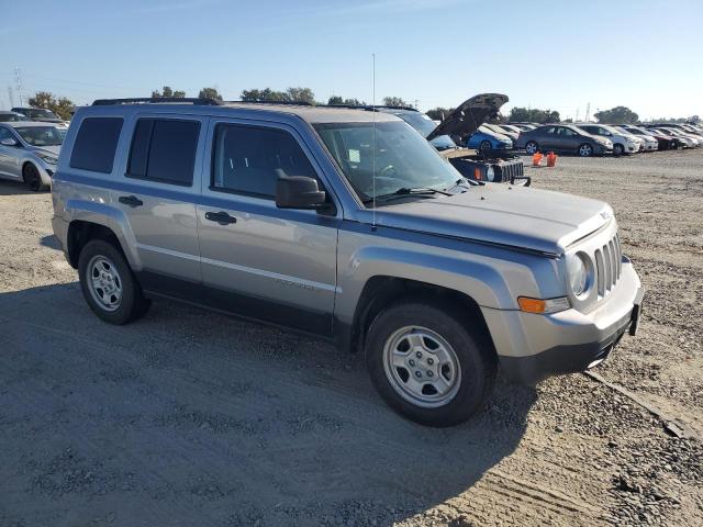 Photo 3 VIN: 1C4NJRBB8GD695336 - JEEP PATRIOT SP 