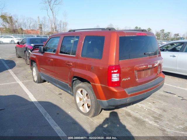 Photo 2 VIN: 1C4NJRBB9CD568668 - JEEP PATRIOT 