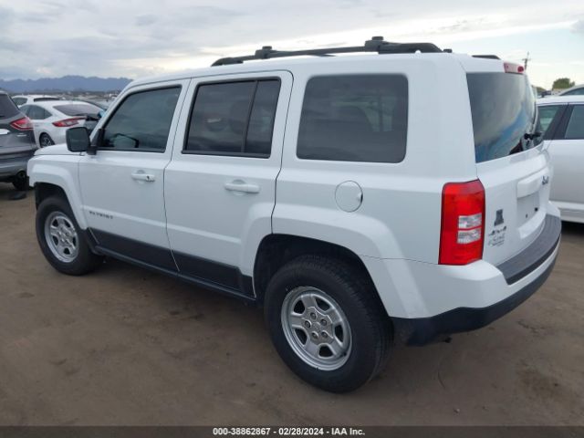 Photo 2 VIN: 1C4NJRBB9GD614666 - JEEP PATRIOT 