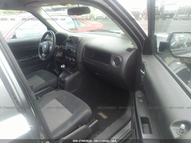 Photo 4 VIN: 1C4NJRBBXCD507054 - JEEP PATRIOT 