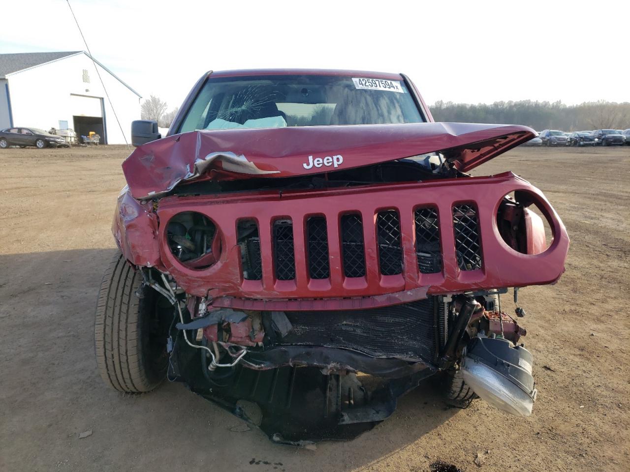 Photo 4 VIN: 1C4NJRBBXCD538028 - JEEP LIBERTY (PATRIOT) 