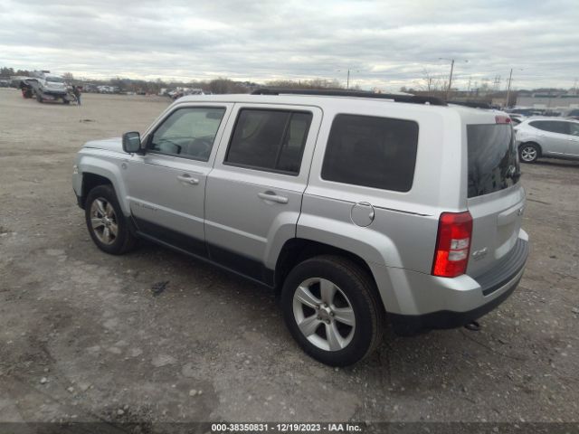 Photo 2 VIN: 1C4NJRBBXCD540328 - JEEP PATRIOT 