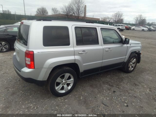 Photo 3 VIN: 1C4NJRBBXCD540328 - JEEP PATRIOT 