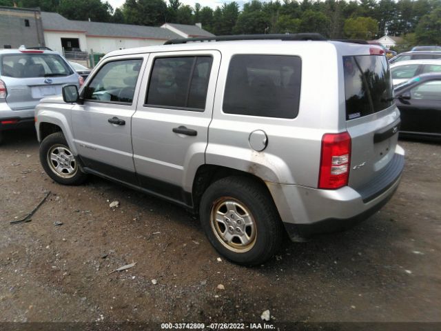 Photo 2 VIN: 1C4NJRBBXCD608546 - JEEP PATRIOT 