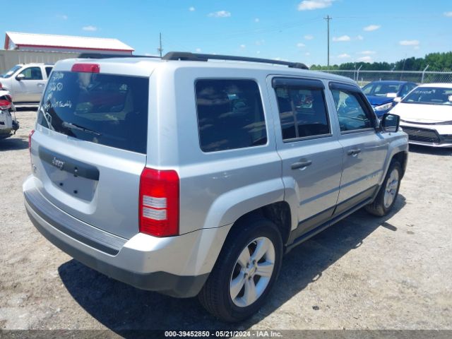 Photo 3 VIN: 1C4NJRBBXCD658492 - JEEP PATRIOT 