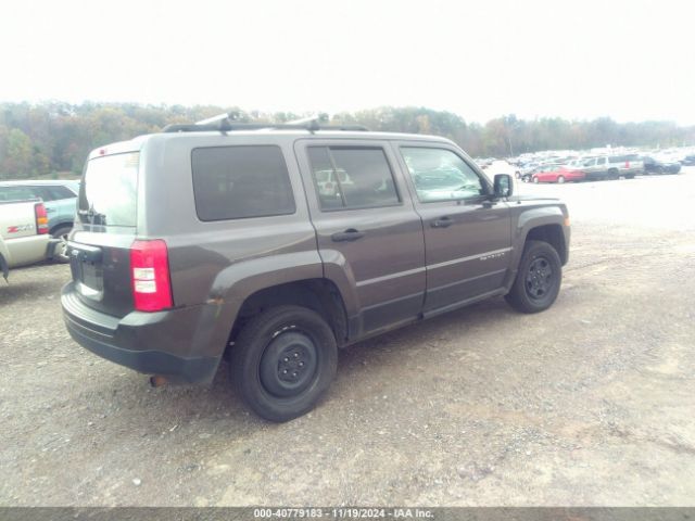 Photo 3 VIN: 1C4NJRBBXFD304458 - JEEP PATRIOT 