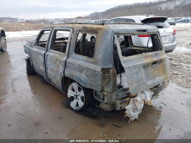 Photo 2 VIN: 1C4NJRBBXGD558012 - JEEP PATRIOT 