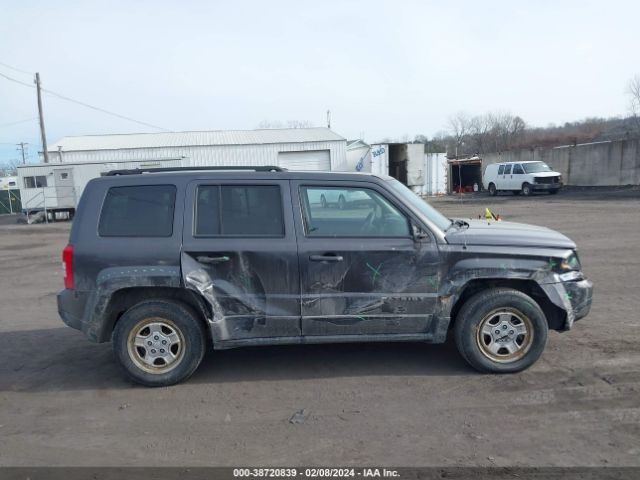 Photo 5 VIN: 1C4NJRBBXHD105638 - JEEP PATRIOT 