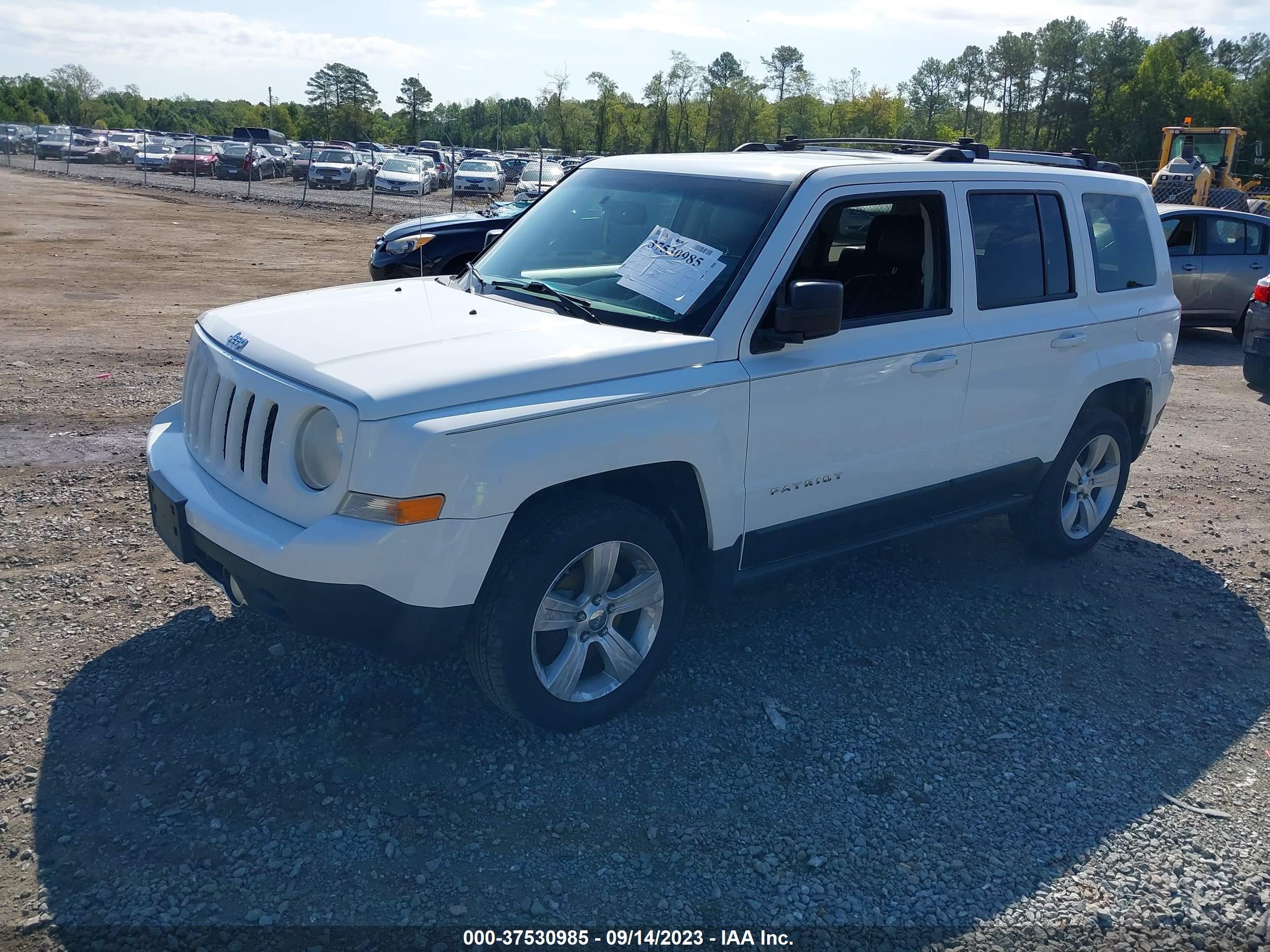 Photo 1 VIN: 1C4NJRCB3CD650751 - JEEP LIBERTY (PATRIOT) 