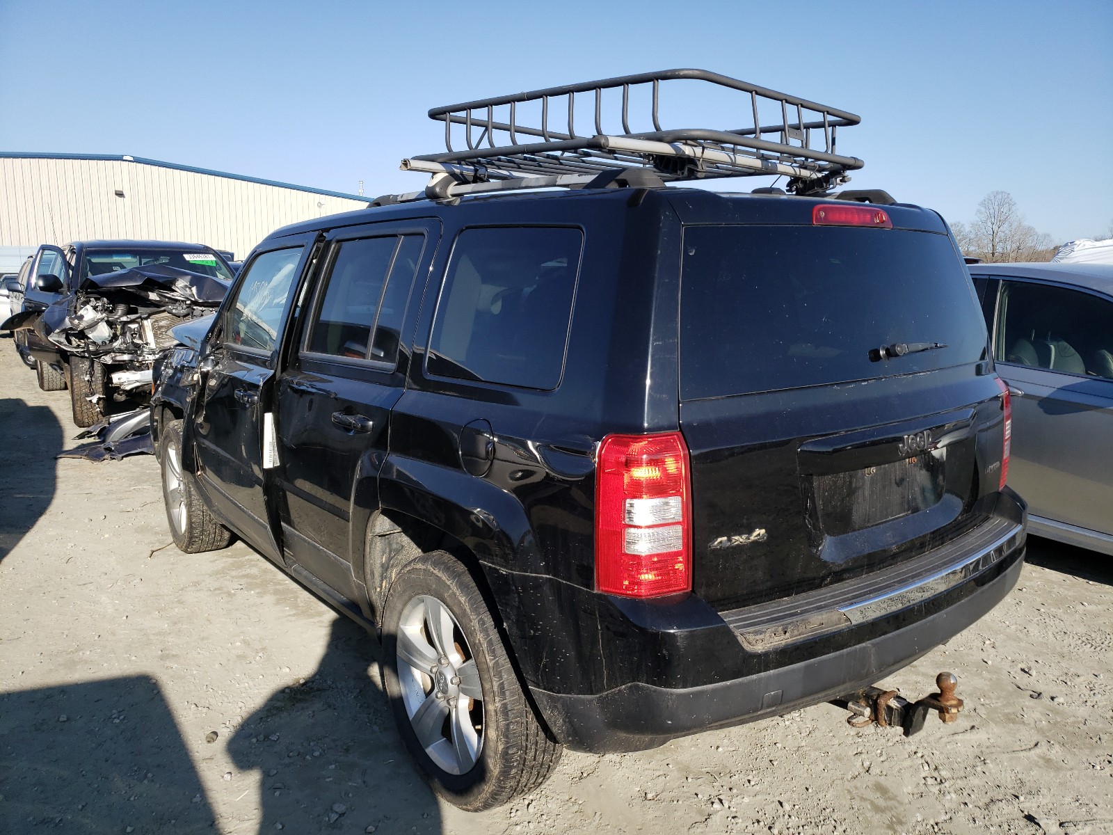 Photo 2 VIN: 1C4NJRCB3DD185440 - JEEP PATRIOT LI 