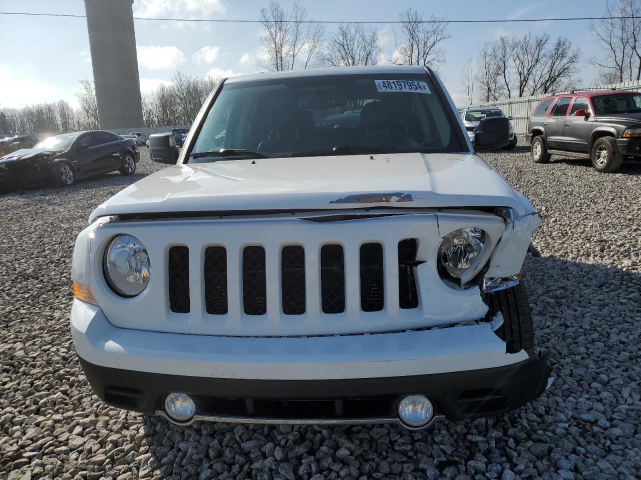 Photo 4 VIN: 1C4NJRCB5ED598154 - JEEP LIBERTY (PATRIOT) 