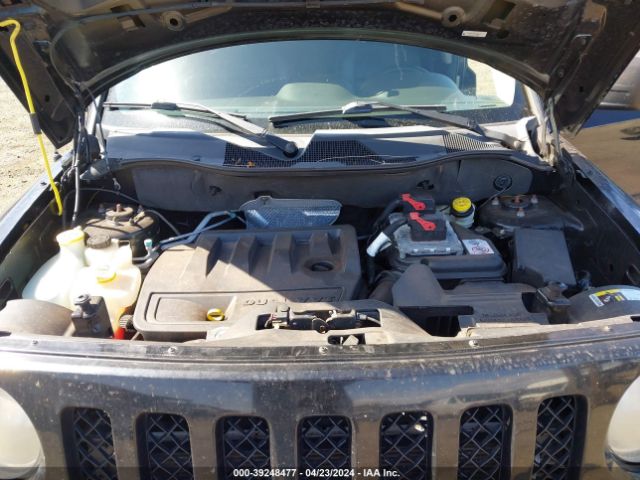 Photo 9 VIN: 1C4NJRCB6ED928612 - JEEP PATRIOT 