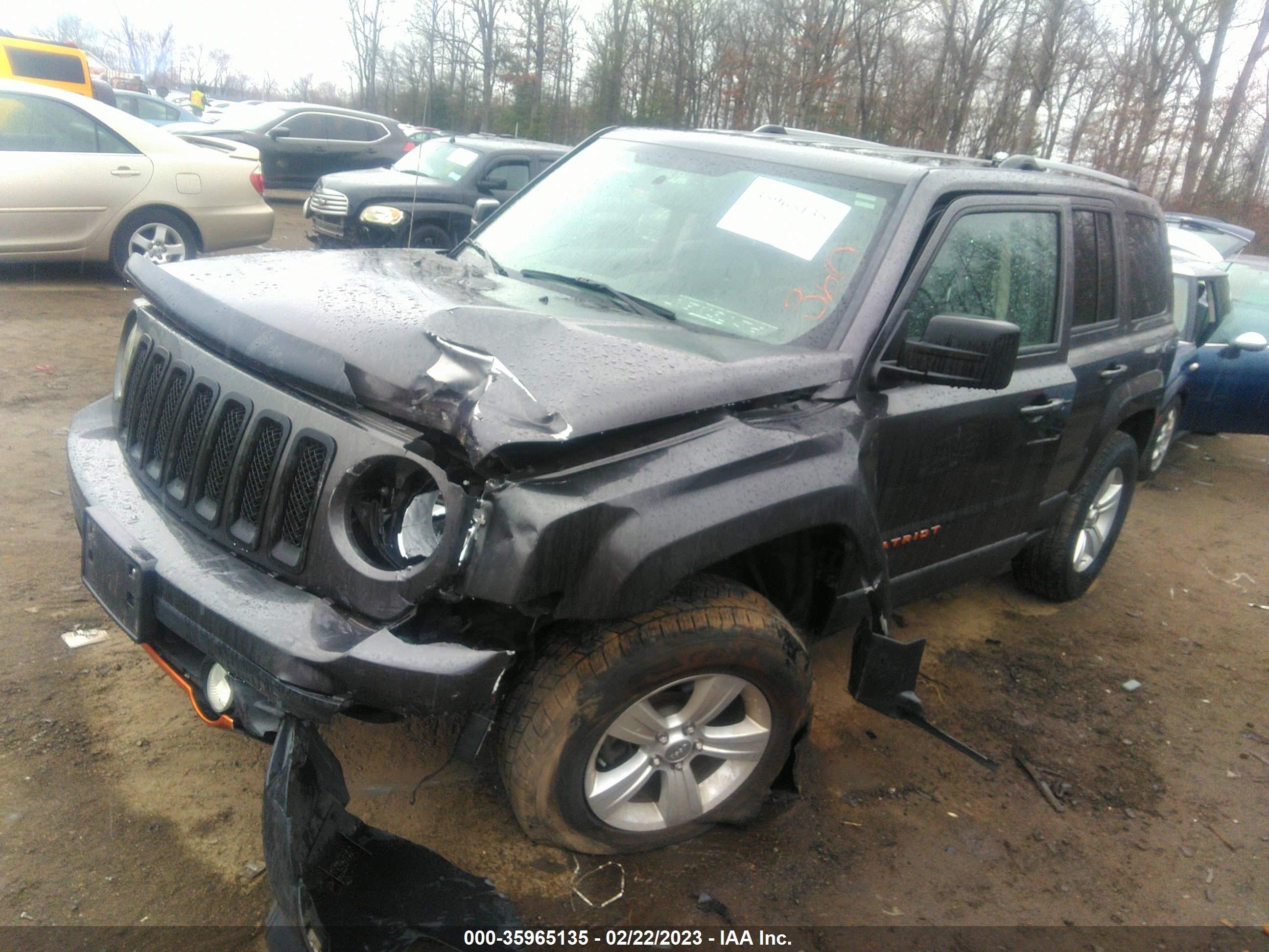 Photo 1 VIN: 1C4NJRCB7FD190305 - JEEP PATRIOT 