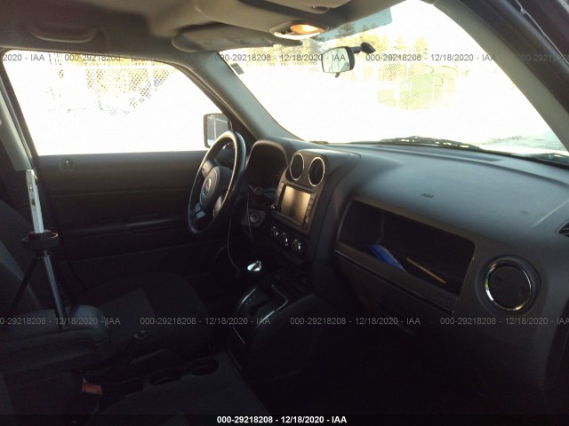 Photo 4 VIN: 1C4NJRFB0CD689602 - JEEP PATRIOT 