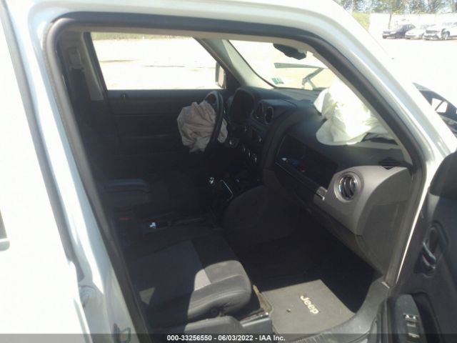 Photo 4 VIN: 1C4NJRFB0GD506821 - JEEP PATRIOT 