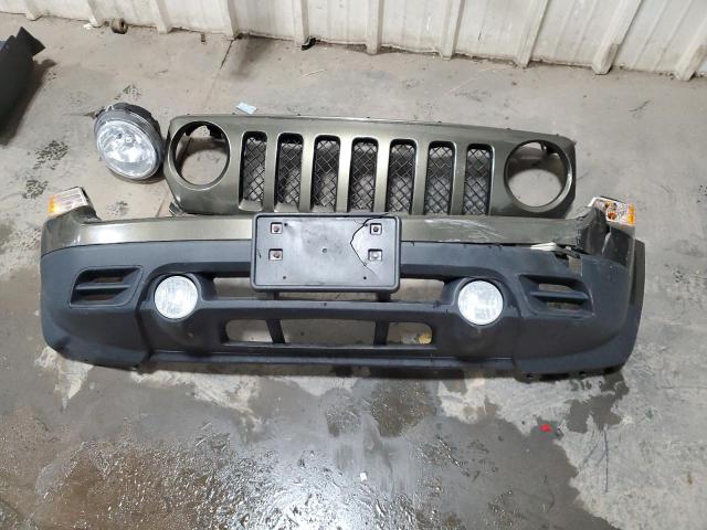 Photo 12 VIN: 1C4NJRFB0GD581583 - JEEP PATRIOT LA 