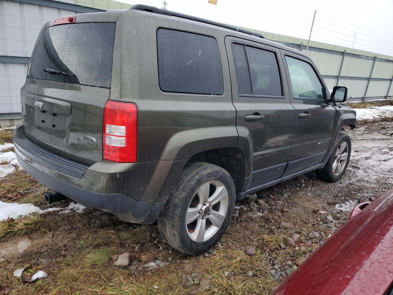 Photo 2 VIN: 1C4NJRFB0GD581759 - JEEP LIBERTY (PATRIOT) 