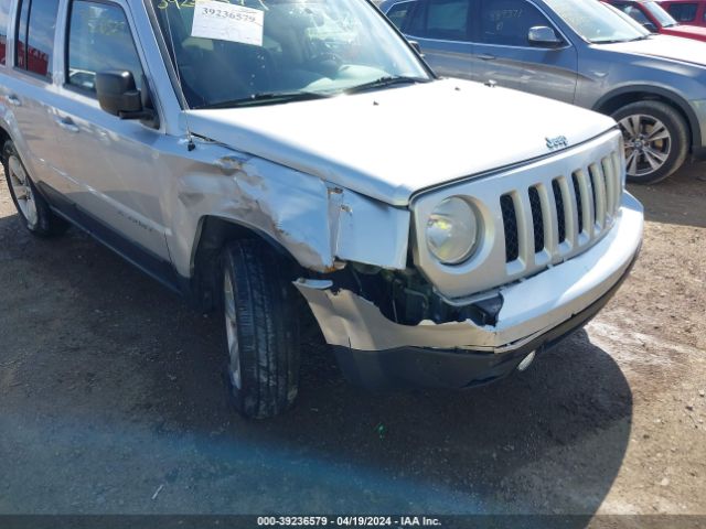 Photo 5 VIN: 1C4NJRFB1CD589167 - JEEP PATRIOT 