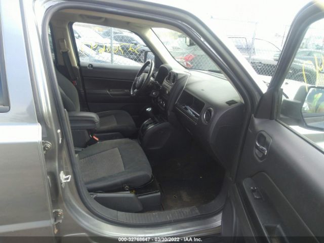 Photo 4 VIN: 1C4NJRFB1DD177588 - JEEP PATRIOT 