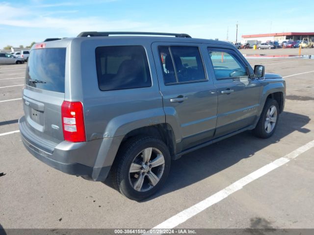 Photo 3 VIN: 1C4NJRFB1DD182614 - JEEP PATRIOT 