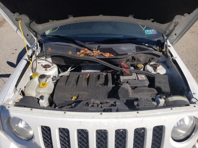 Photo 6 VIN: 1C4NJRFB1DD227969 - JEEP PATRIOT LA 