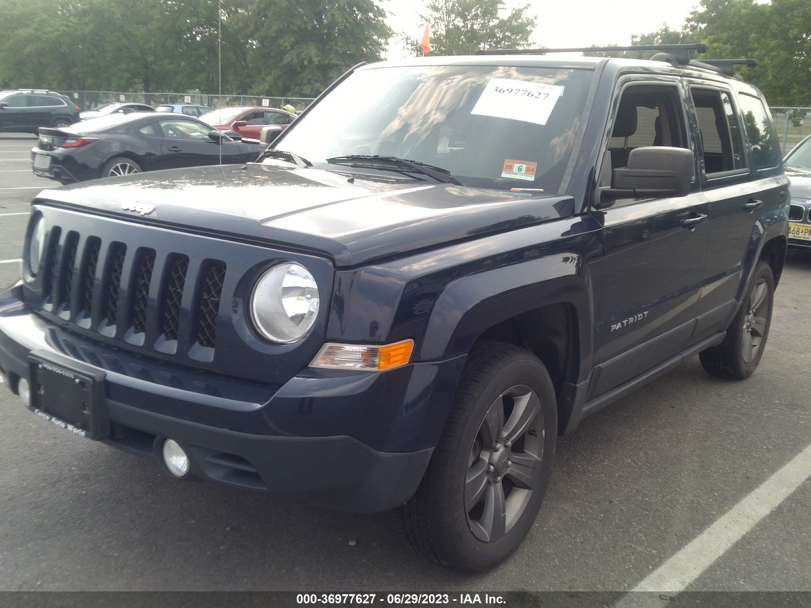 Photo 1 VIN: 1C4NJRFB1FD303645 - JEEP LIBERTY (PATRIOT) 