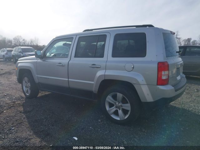 Photo 2 VIN: 1C4NJRFB2DD210758 - JEEP PATRIOT 