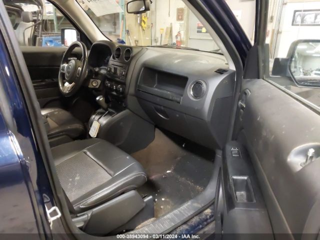 Photo 4 VIN: 1C4NJRFB2DD258132 - JEEP PATRIOT 