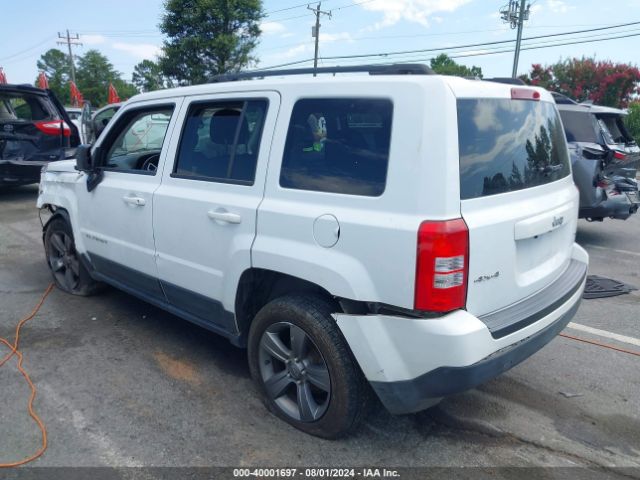 Photo 2 VIN: 1C4NJRFB2FD152122 - JEEP PATRIOT 