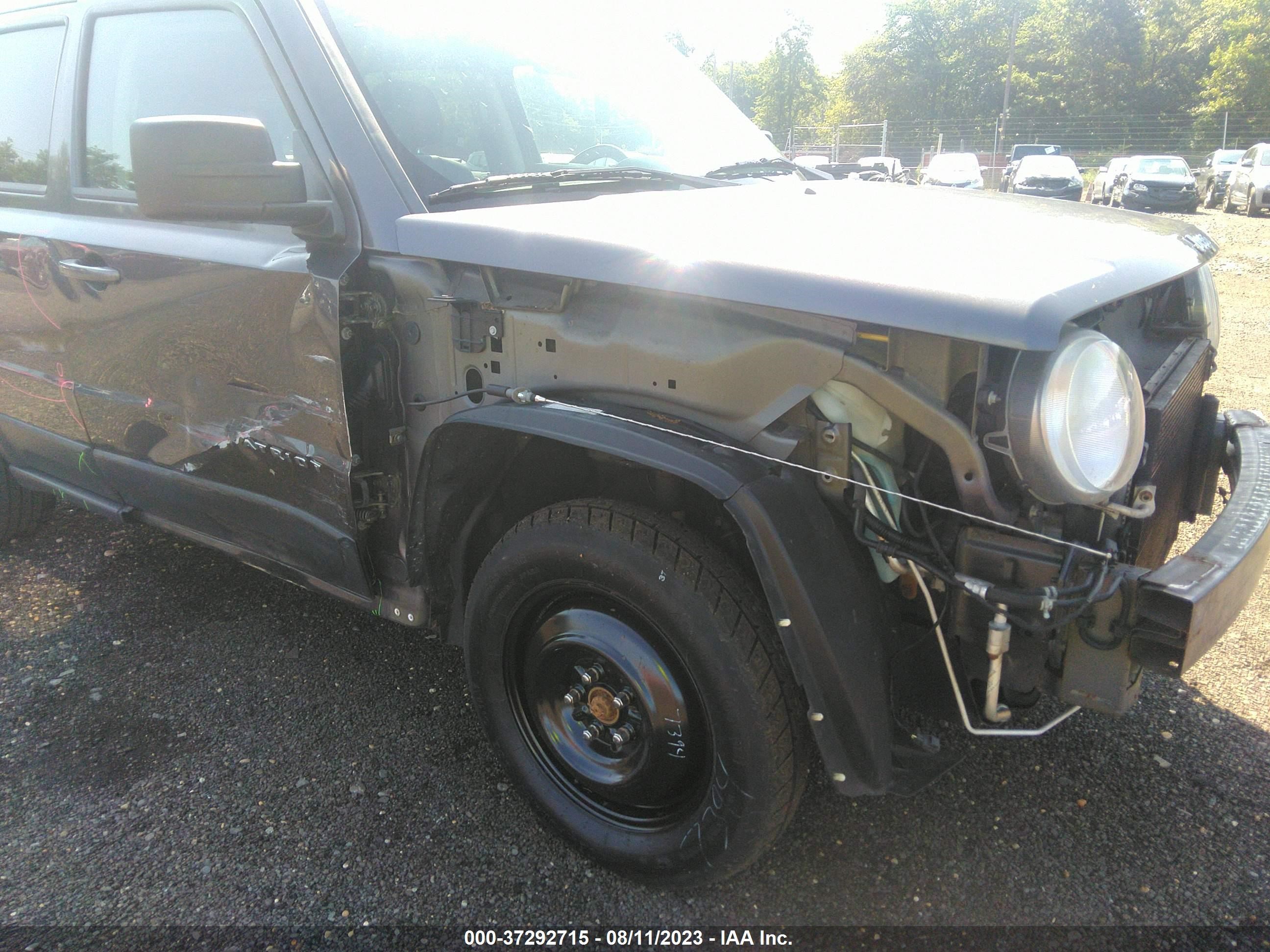 Photo 5 VIN: 1C4NJRFB2FD272065 - JEEP LIBERTY (PATRIOT) 