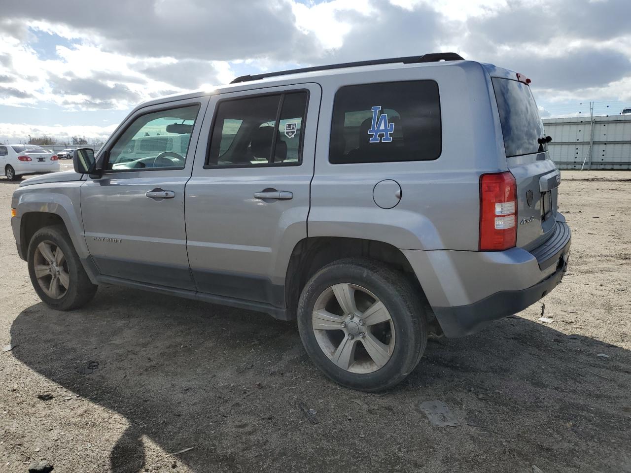 Photo 1 VIN: 1C4NJRFB2GD630928 - JEEP LIBERTY (PATRIOT) 