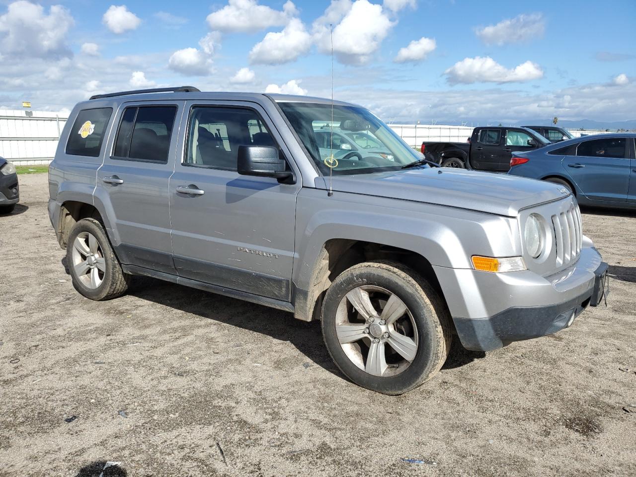 Photo 3 VIN: 1C4NJRFB2GD630928 - JEEP LIBERTY (PATRIOT) 